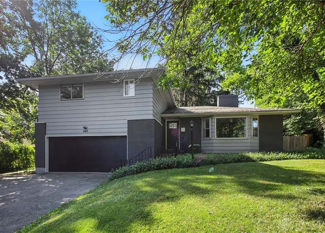 Property at 488 Eastdale Dr, Dayton, OH 45415, 3 beds, 2.5 baths