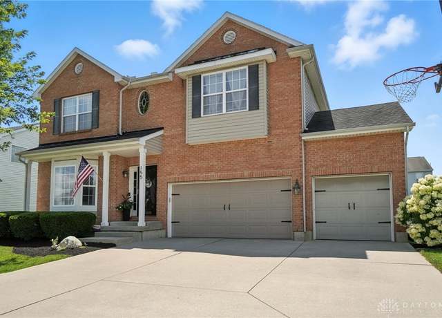 Property at 155 E Pugh Dr, Springboro, OH 45066, 4 beds, 3 baths