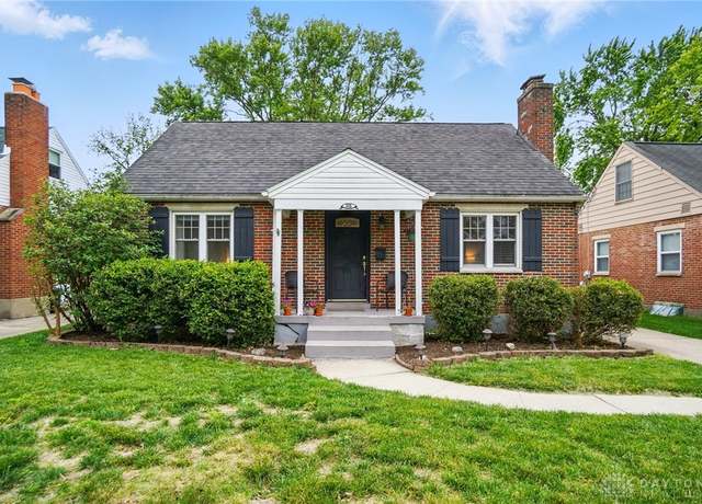 Property at 448 Triangle Ave, Oakwood, OH 45419, 3 beds, 2 baths