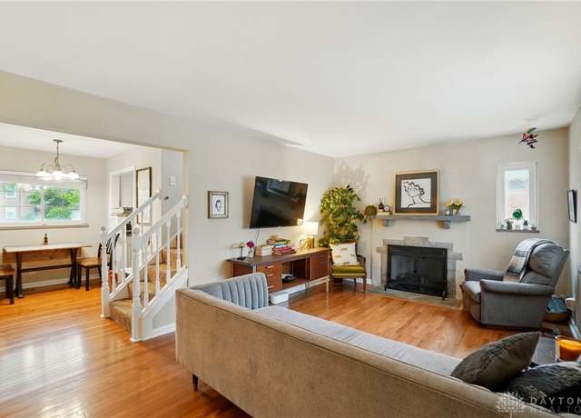 Property at 448 Triangle Ave, Oakwood, OH 45419, 3 beds, 2 baths