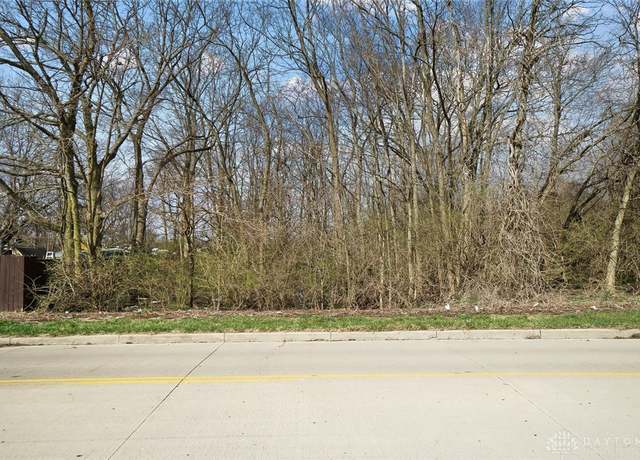 Property at 251 Liscum Dr, Dayton, OH 45417