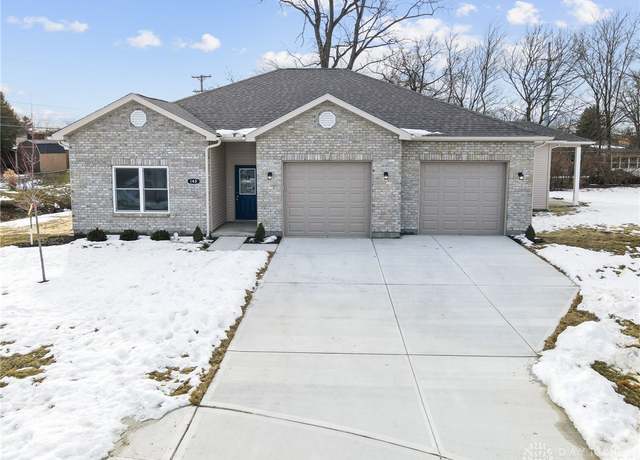 Property at 140 Allison Ct, Englewood, OH 45322, 3 beds, 2.5 baths