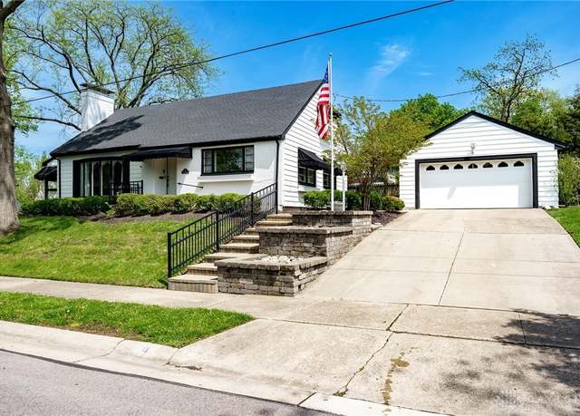 Property at 9 Sierra Rd, Middletown, OH 45042, 4 beds, 2 baths