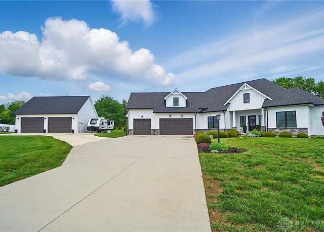Property at 2832 Lucy Ln, Waynesville, OH 45068, 3 beds, 2.5 baths