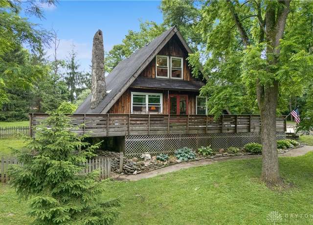 Property at 8760 State Route 380, Chester Twp, OH 45177, 3 beds, 3.5 baths