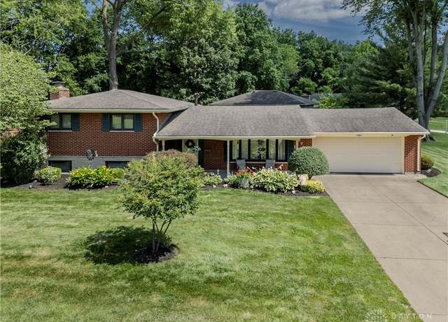 Property at 2700 Richlawn Cir, Dayton, OH 45440, 4 beds, 2.5 baths