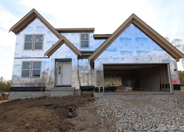 Property at 2591 Golden Leaf Dr, Beavercreek, OH 45431, 4 beds, 2.5 baths
