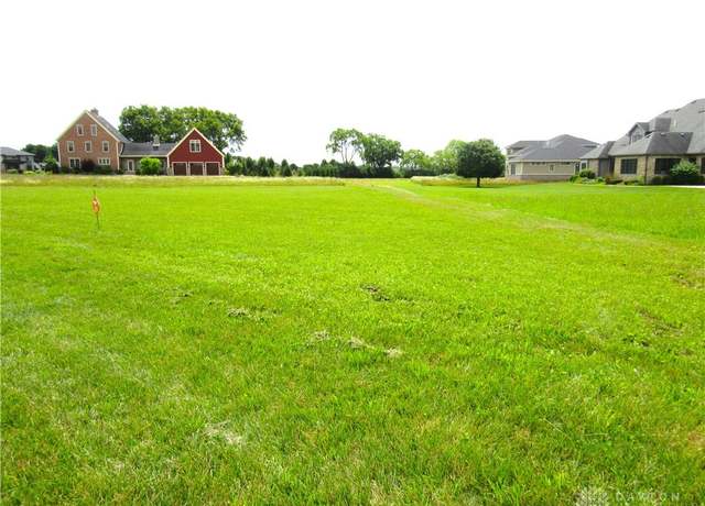 Property at 385 Secretariat Dr, Springfield, OH 45503