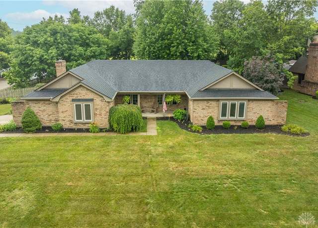 Property at 7985 S Winding Way, Tipp City, OH 45371, 3 beds, 2 baths