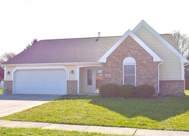 Property at 404 Deerwood Dr, Piqua, OH 45356, 3 beds, 2 baths