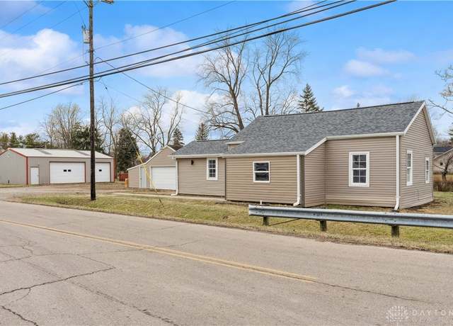 Property at 8540 Mann Rd, Tipp City, OH 45371, 3 beds, 1 bath