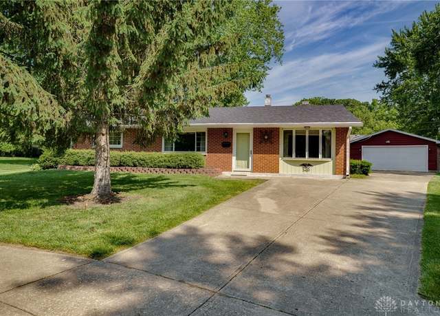 Property at 5419 Ruanda Ct, Dayton, OH 45414, 3 beds, 1.5 baths