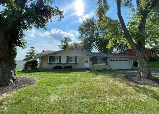 Property at 913 Avey Ln, Englewood, OH 45322, 4 beds, 2 baths
