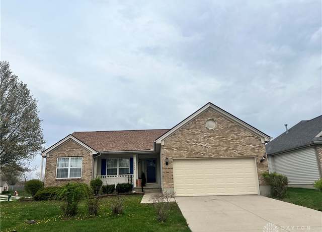 Property at 1008 Meadowsweet Dr, Englewood, OH 45315, 3 beds, 2 baths