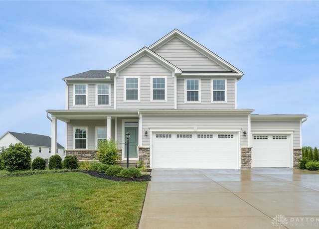 Property at 3729 Oak Creek Dr, Sugarcreek Twp, OH 45440, 4 beds, 4 baths