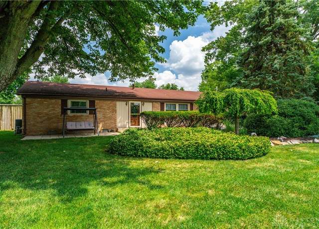 Property at 2588 County Line Rd, Beavercreek, OH 45430, 3 beds, 2.5 baths
