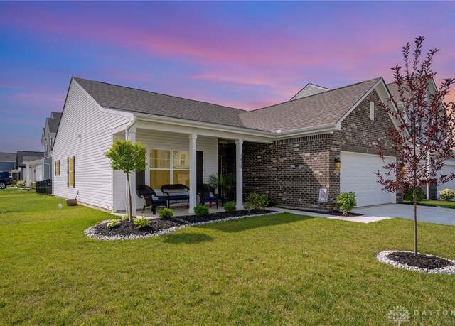Property at 1012 Redwood Rd, Clayton, OH 45315, 3 beds, 2 baths