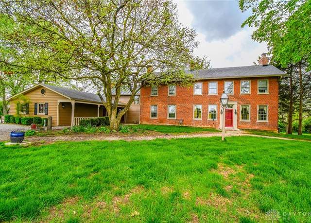 Property at 2100 Wagner Trace Dr, Beavercreek, OH 45431, 4 beds, 2.5 baths