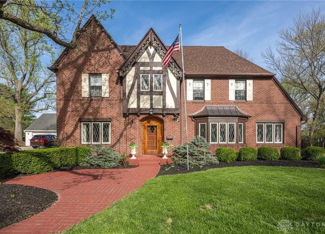 Property at 15 Peterson Pl, Wilmington, OH 45177, 3 beds, 3 baths