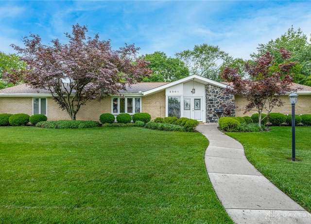 Property at 2301 Glenheath Dr, Kettering, OH 45440, 5 beds, 4 baths