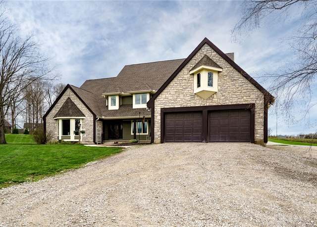 Property at 717 S Alpha Bellbrook Rd, Bellbrook, OH 45305, 5 beds, 4.5 baths