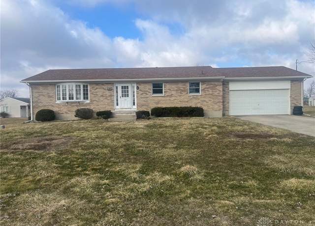Property at 2639 Anita Dr, Springfield, OH 45504, 3 beds, 2 baths