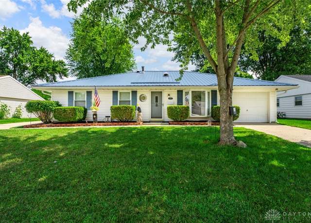 Property at 3230 Glouster St, Springfield, OH 45503, 5 beds, 2 baths