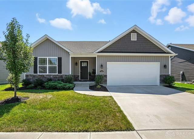 Property at 1255 Redbud Cir, Germantown, OH 45327, 3 beds, 2 baths