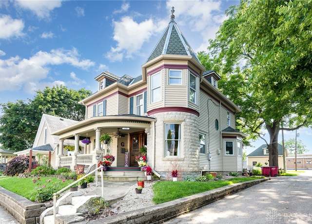 Property at 125 S Miami St, West Milton, OH 45383, 3 beds, 2.5 baths