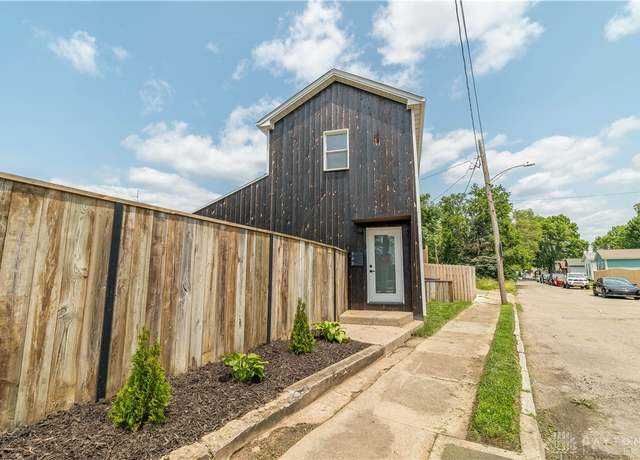 Property at 165 Mcreynolds St, Dayton, OH 45403, 3 beds, 1 bath