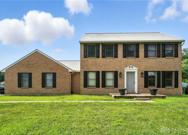 Property at 1035 E Possum, Springfield Twp, OH 45502, 4 beds, 2 baths