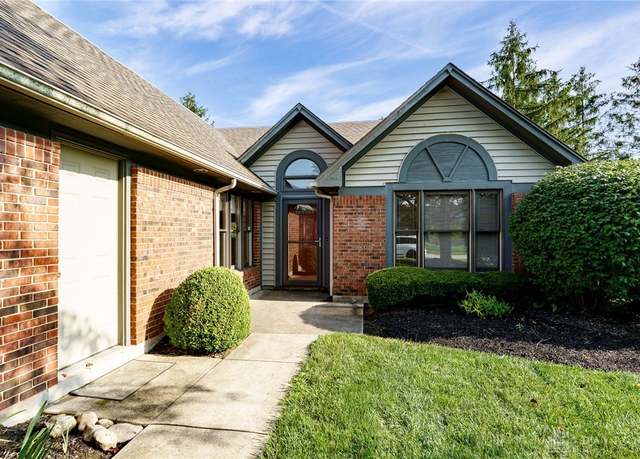 Property at 4958 Field Point Ct, Dayton, OH 45440, 3 beds, 2 baths