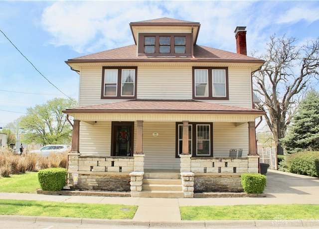 Property at 131 S 2nd St, Miamisburg, OH 45342, 3 beds, 2 baths
