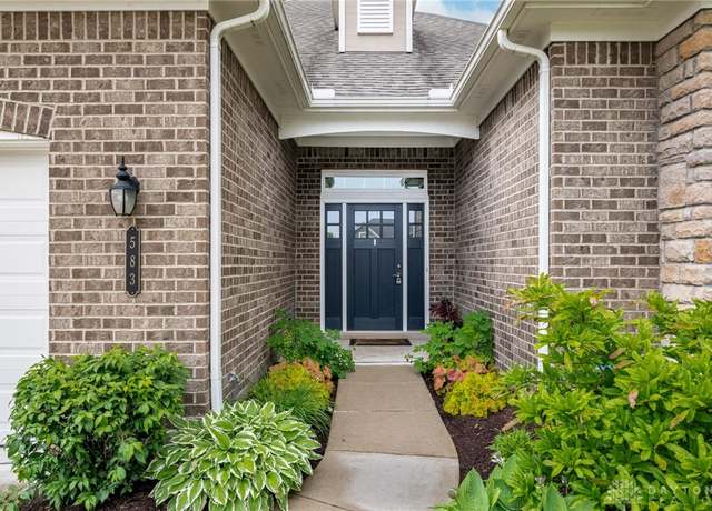 Property at 583 Carrick Dr, Washington Twp, OH 45458, 3 beds, 2 baths