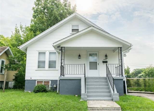 Property at 1906 Kensington Dr, Dayton, OH 45406, 3 beds, 1 bath