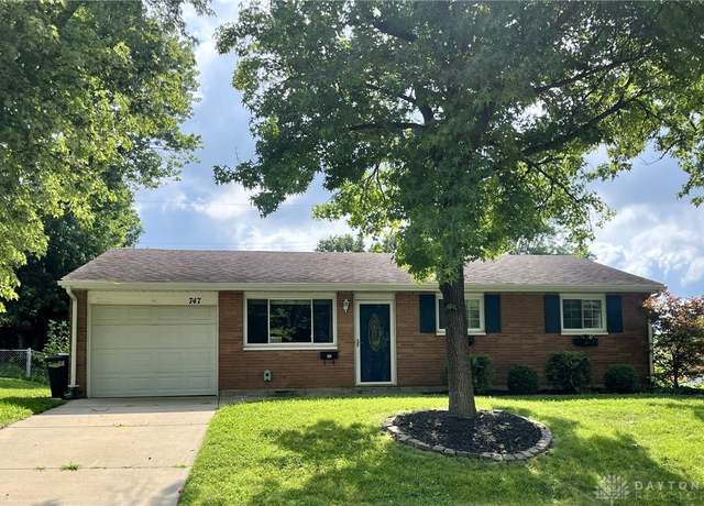 Property at 747 Loop St, Miamisburg, OH 45342, 3 beds, 1.5 baths