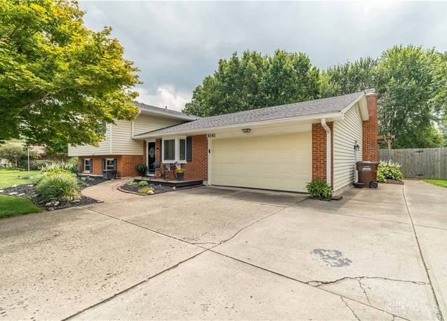 Property at 3041 Lantz Rd, Dayton, OH 45432, 4 beds, 3 baths
