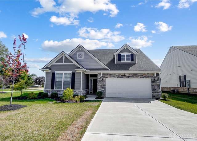 Property at 1002 Belfast Dr, Sugarcreek Twp, OH 45440, 3 beds, 2 baths