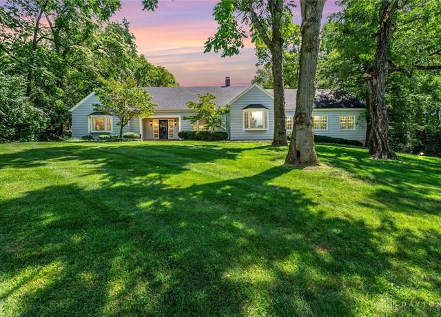 Property at 2420 Ridgeway Rd, Oakwood, OH 45419, 5 beds, 4.5 baths