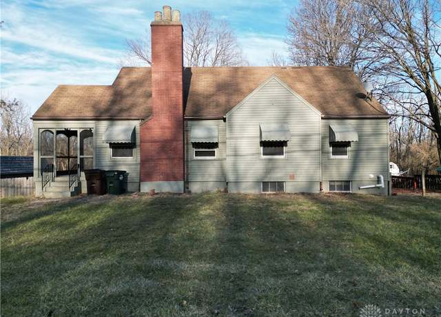 Property at 7400 N Main St, Dayton, OH 45415, 3 beds, 1 bath