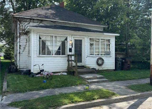 Property at 211 W Elm St, Bradford, OH 45308, 2 beds, 1 bath