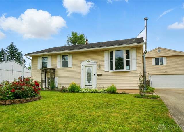 Property at 1205 Burket Dr, New Carlisle, OH 45344, 3 beds, 2 baths