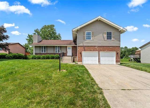 Property at 4071 Laguna Rd, Dayton, OH 45426, 3 beds, 2.5 baths