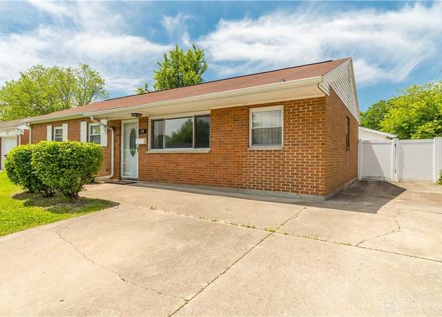 Property at 318 Lutz Dr, Englewood, OH 45322, 3 beds, 2 baths