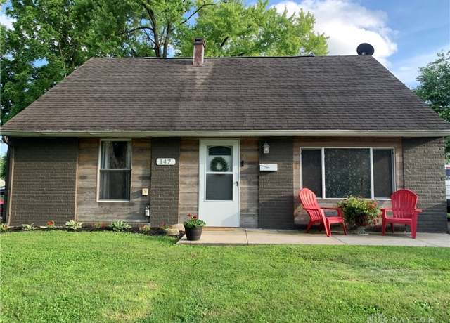 Property at 147 Mccraw Dr, Englewood, OH 45322, 4 beds, 2 baths