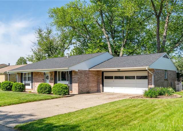 Property at 730 Maplecrest Dr, Troy, OH 45373, 3 beds, 1.5 baths