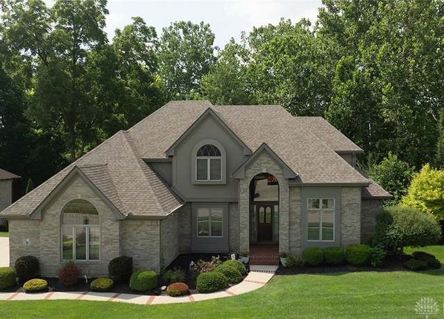 Property at 8 Berwick Ct, Miamisburg, OH 45342, 4 beds, 4.5 baths