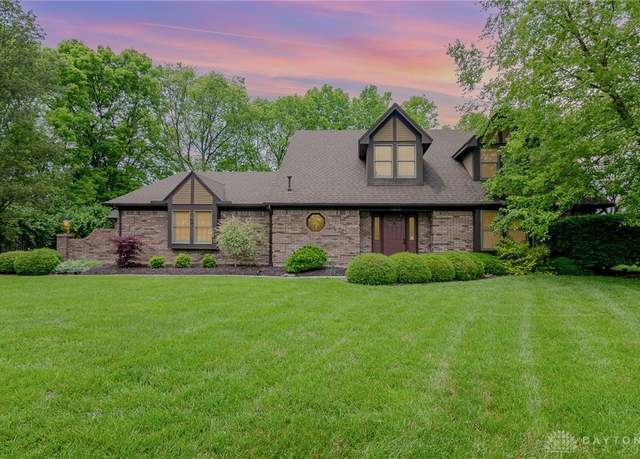 Property at 9015 Academy View Ct, Washington Twp, OH 45458, 3 beds, 2.5 baths