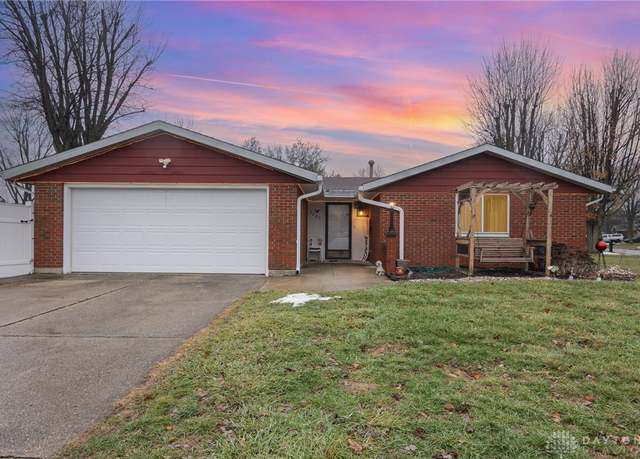 Property at 5209 Keturah Dr, Fairborn, OH 45324, 3 beds, 2 baths