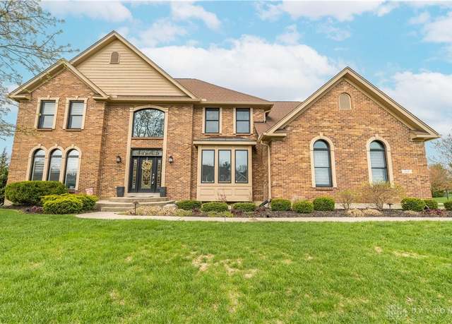Property at 510 Stolle Dr, Springboro, OH 45066, 4 beds, 4.5 baths